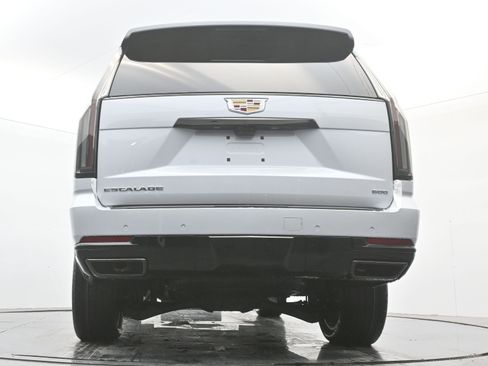 New 2026 Cadillac Escalade Platinum Sport w/ LPO, Floor Liner Package image 18