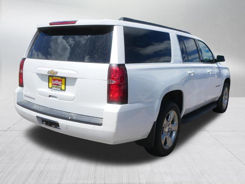 Used 2020 Chevrolet Suburban LT AWD/4WD image 5