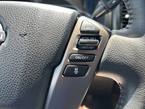 Certified 2024 Nissan Titan SV w/ SV Bronze Edition Package image 28