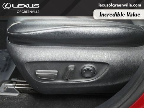 Used 2021 Toyota Highlander XLE image 25