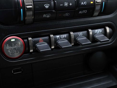 Used 2019 Ford Mustang Shelby GT350 w/ Technology Package RWD image 23