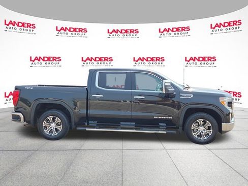 Used 2021 GMC Sierra 1500 SLT w/ Technology Package AWD/4WD image 2