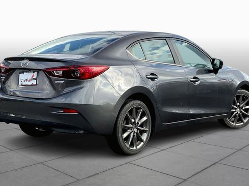 Used 2018 MAZDA MAZDA3 Touring image 12