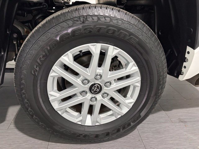 Used 2024 Toyota Tundra SR5 AWD/4WD image 23