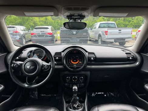 Used 2016 MINI Cooper Clubman FWD image 17