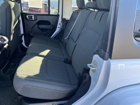 Used 2024 Jeep Wrangler Sport S w/ Convenience Group AWD/4WD image 15