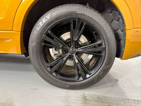 Used 2019 Audi Q8 Prestige w/ Towing Package AWD/4WD image 6
