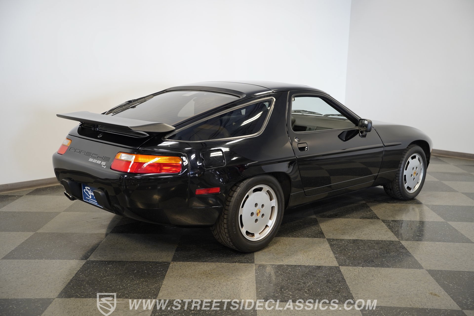 Used 1988 Porsche 928 S4 RWD image 13