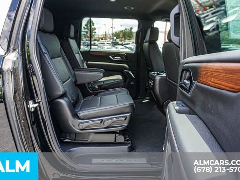 Used 2025 GMC Yukon XL Denali image 24