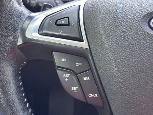 Used 2019 Ford Fusion SE w/ Equipment Group 151A image 24