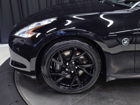 Used 2011 Nissan 370Z Base w/ Sport Pkg image 31