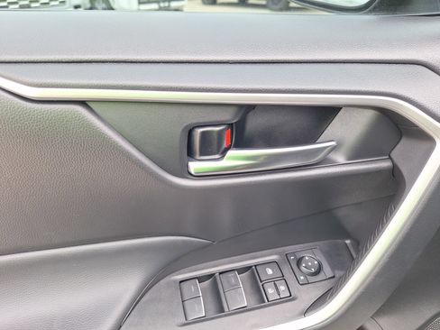Used 2024 Toyota RAV4 AWD Hybrid image 18