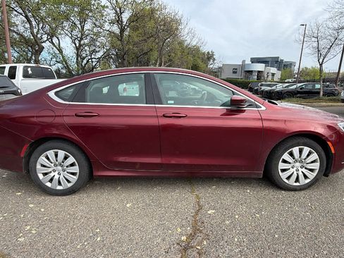 Used 2016 Chrysler 200 LX image 4