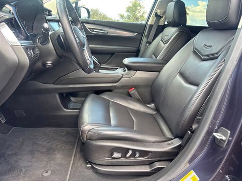 Used 2019 Cadillac XT5 Luxury AWD/4WD image 10