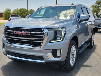 Used 2024 GMC Yukon SLT w/ SLT Luxury Package
