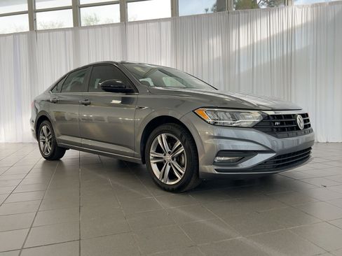 Used 2019 Volkswagen Jetta R-Line image 7