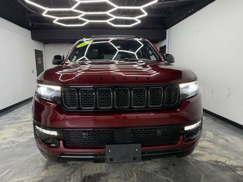 Used 2024 Jeep Wagoneer Series II image 8