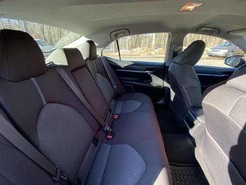 Used 2021 Toyota Camry LE image 26