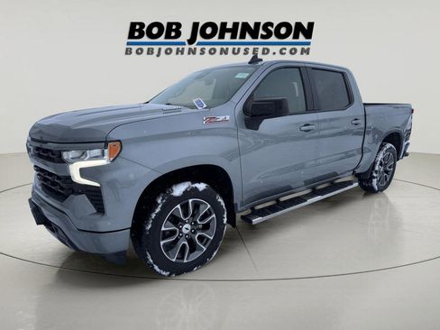 Used 2023 Chevrolet Silverado 1500 RST w/ Z71 Off-Road Package image 3