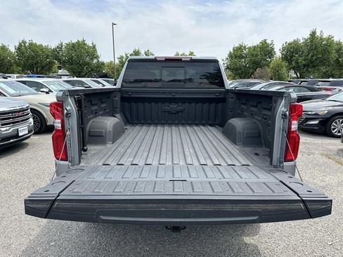 Used 2025 Chevrolet Silverado 1500 LT Trail Boss w/ Convenience Package II AWD/4WD image 13