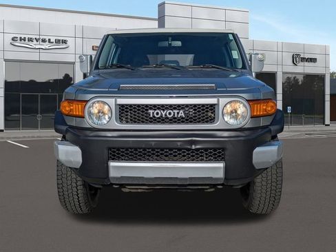 Used 2010 Toyota FJ Cruiser 4WD image 9