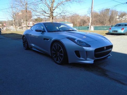 Used 2016 Jaguar F-TYPE Coupe image 3