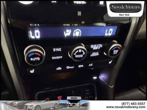 Used 2022 Subaru Ascent Limited image 19