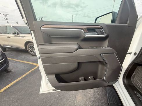 Used 2026 Chevrolet Silverado 1500 LT Trail Boss image 11