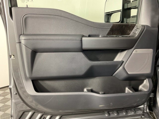 New 2026 Ford F250 Lariat w/ Black Appearance Package AWD/4WD image 12