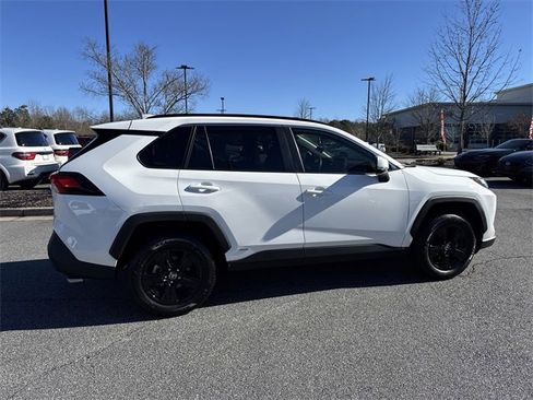 Used 2023 Toyota RAV4 XLE image 10