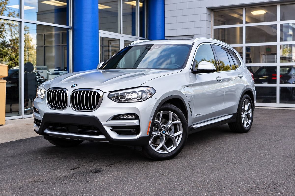 Used 2021 BMW X3 xDrive30e w/ Premium Package AWD/4WD image 1
