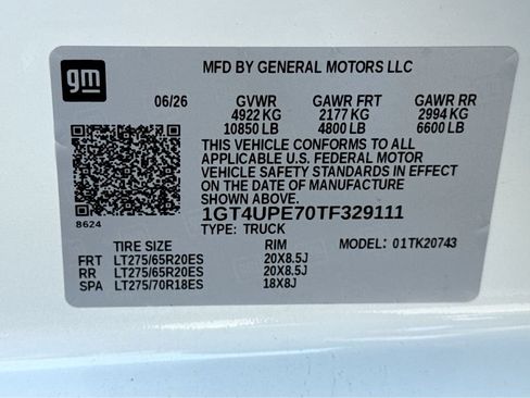 New 2026 GMC Sierra 2500 AT4 w/ AT4 Premium Plus Package AWD/4WD image 25