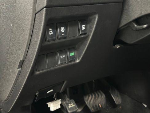 Used 2020 Nissan Rogue S w/ Special Edition Package FWD image 15
