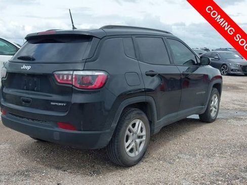 Used 2018 Jeep Compass Sport FWD image 4