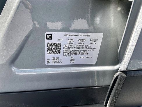 Certified 2025 Cadillac XT4 Premium Luxury image 19