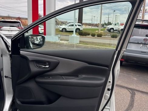 Certified 2024 Nissan Murano SV w/ Cargo Package image 14