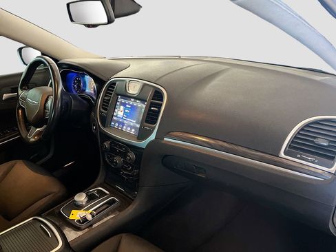 Used 2020 Chrysler 300 Touring w/ Sport Appearance Package RWD image 26