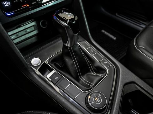 Certified 2024 Volkswagen Tiguan SE R-Line AWD/4WD image 23