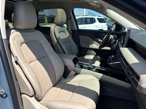 Used 2023 Lincoln Corsair Reserve w/ Equipment Group 201A AWD/4WD image 30