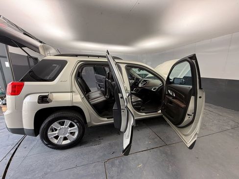 Used 2013 GMC Terrain SLT w/ LPO, Chrome Package image 20