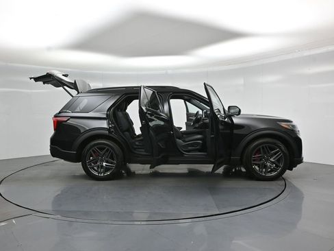 New 2026 Ford Explorer ST AWD/4WD image 4