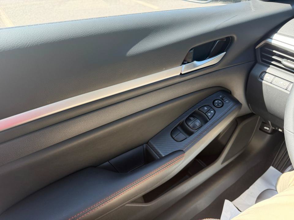 Certified 2026 Nissan Altima 2.5 SR FWD image 32