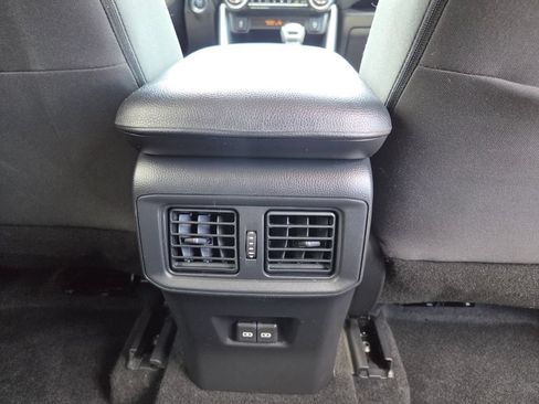 Used 2022 Toyota RAV4 XLE w/ Convenience Package FWD image 30
