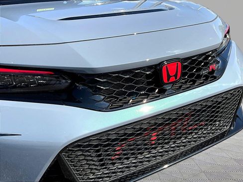 Used 2025 Honda Civic Type R image 32