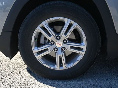 Used 2023 GMC Terrain SLE w/ Driver Convenience Package image 13