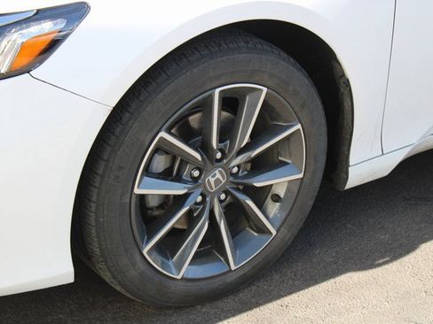 Used 2021 Honda Accord EX-L image 11