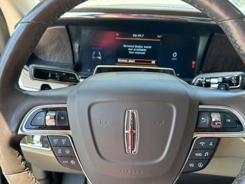 Used 2022 Lincoln Navigator Reserve image 33