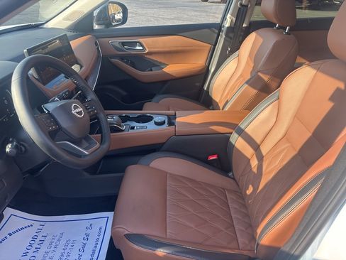 Used 2026 Nissan Rogue Platinum w/ Platinum Premium Package image 9