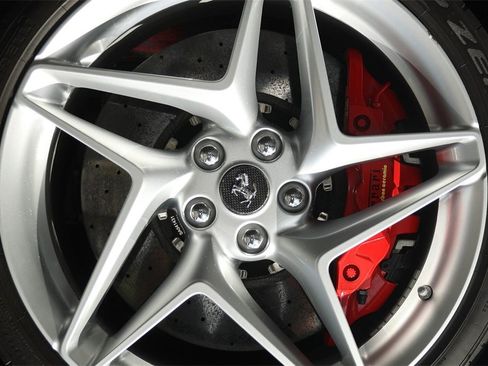 Certified 2021 Ferrari F8 Tributo image 14