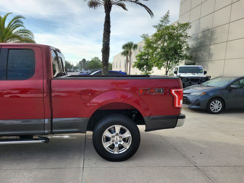 Used 2017 Ford F150 XLT w/ Equipment Group 302A Luxury image 4